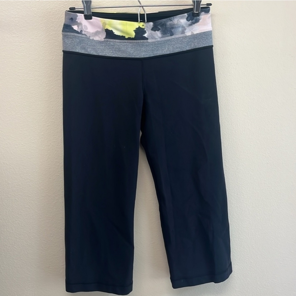 ⭐️LULULEMON REVERSIBLE GROOVE LEGGINGS - Picture 6 of 6
